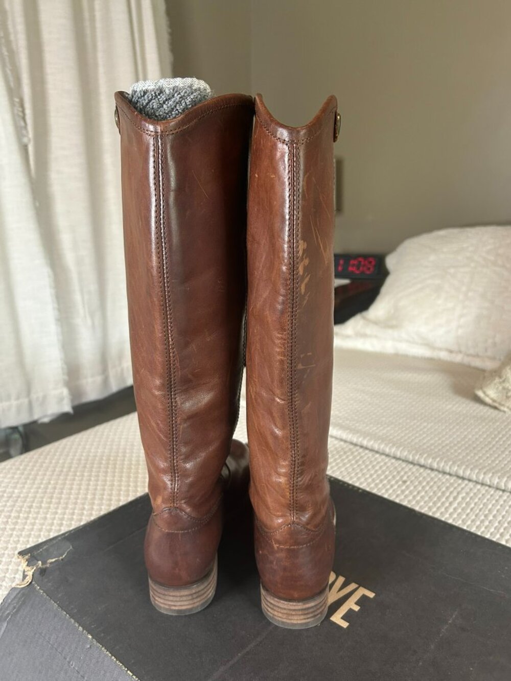Frye ladies boots size 6.5 NWT - Picture 4 of 6
